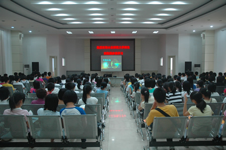 山东师范大学师生到集团参观进建