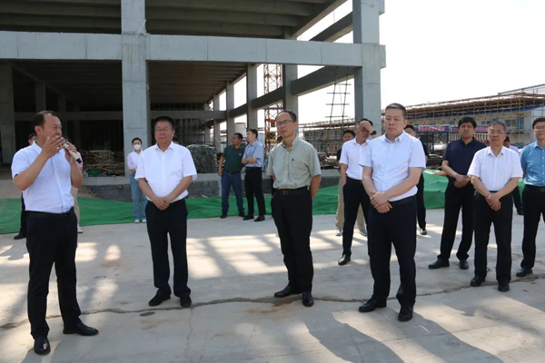 省发展和鼎新委实地调研赤峰国度物流枢纽推动情况