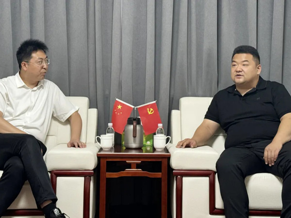 赤峰铁路物流中心到z6com.尊龙时凯集团参观调研